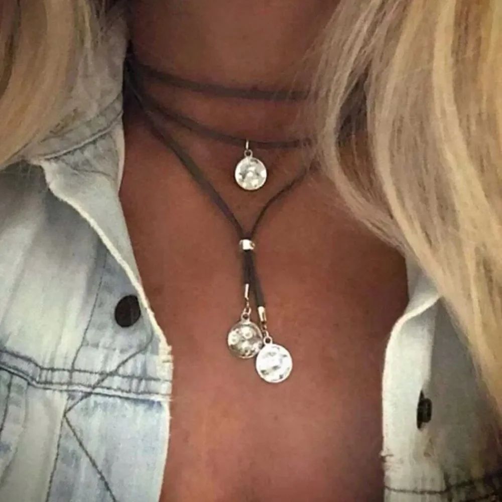Elegant Silver Pendant Necklace A1474